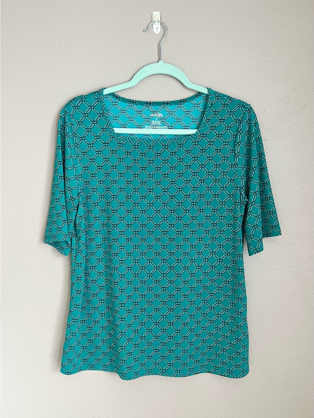 East 5th Women’s Geometric Print Elbow Sleeve Top